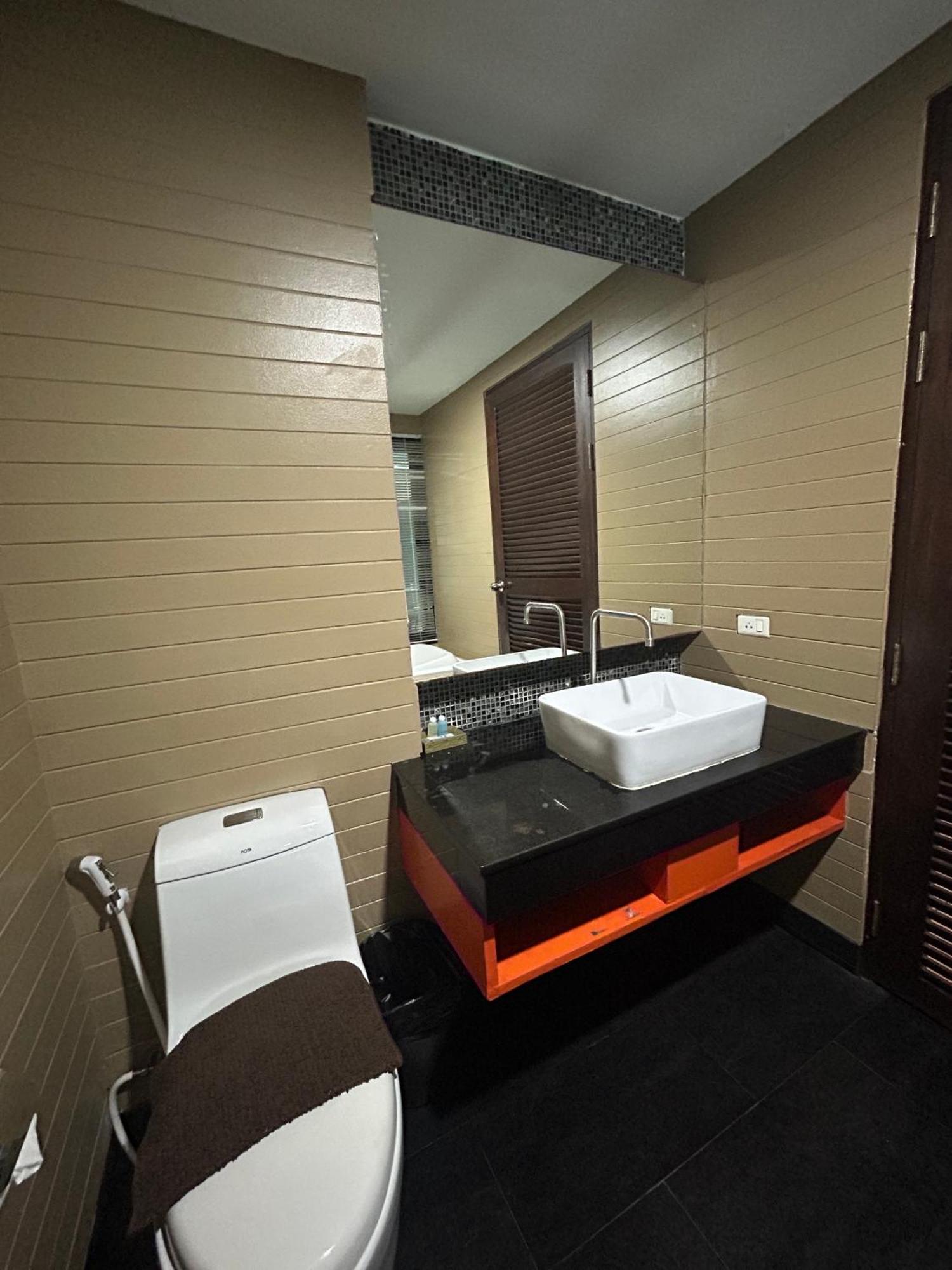 Coco Boutique Hotel Patong الغرفة الصورة